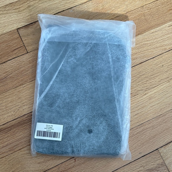 Elegant Black Women's Wristlet - Picture 4 of 4